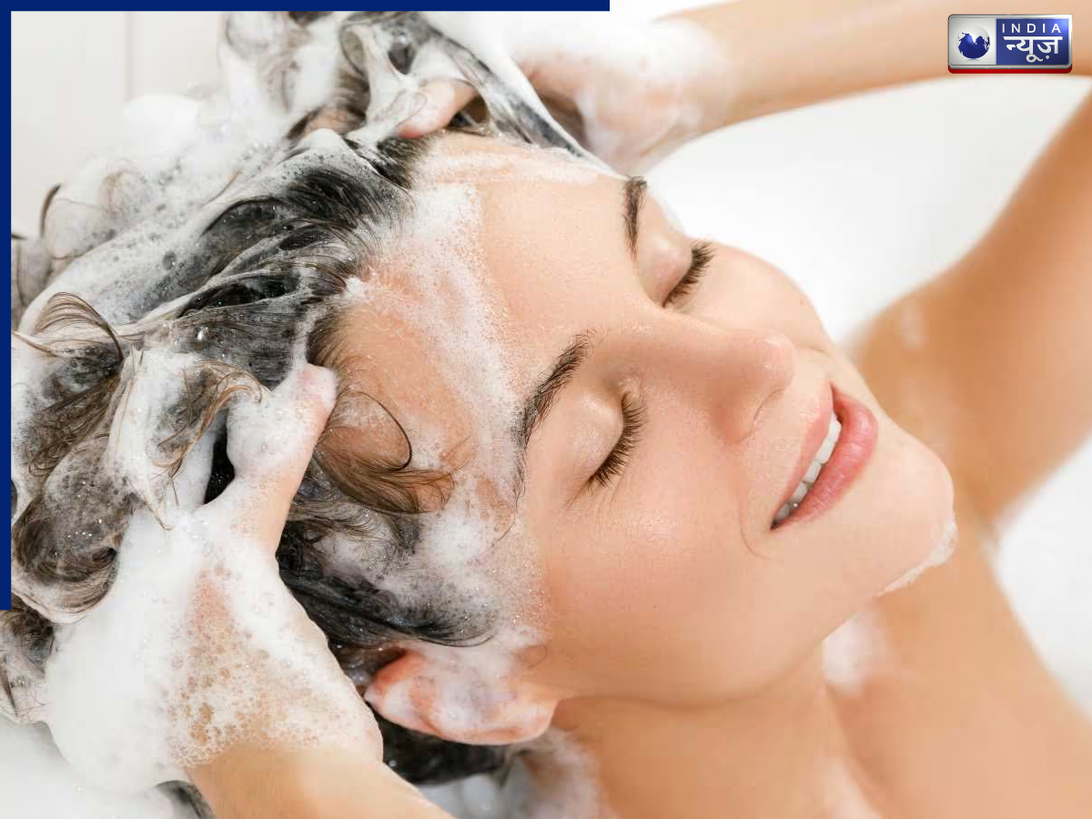 Hair Care Tips: रोजाना बाल धोना हो सकता है नुकसानदायक, जानें क्या है इसके पीछे का असली कारण?