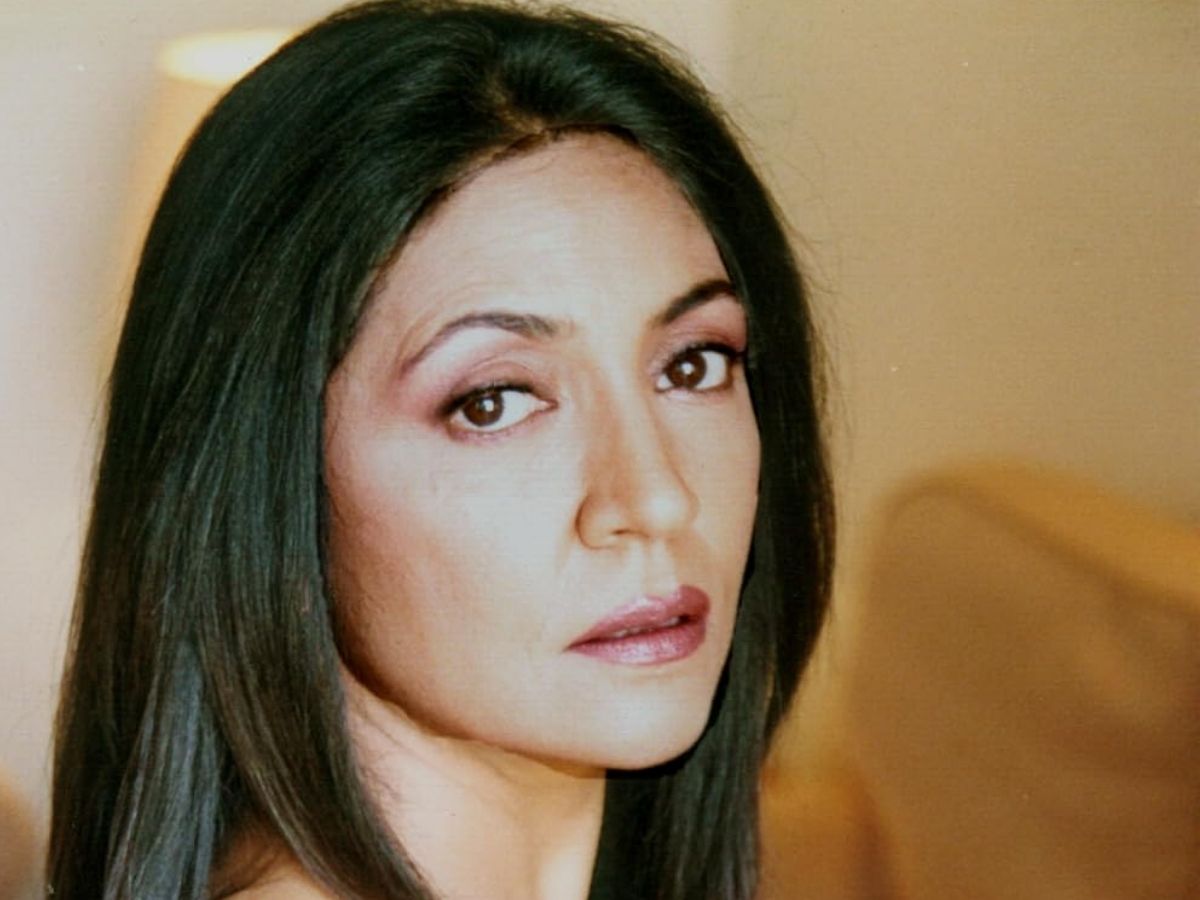 bollywood actress deepti naval - Photo Gallery