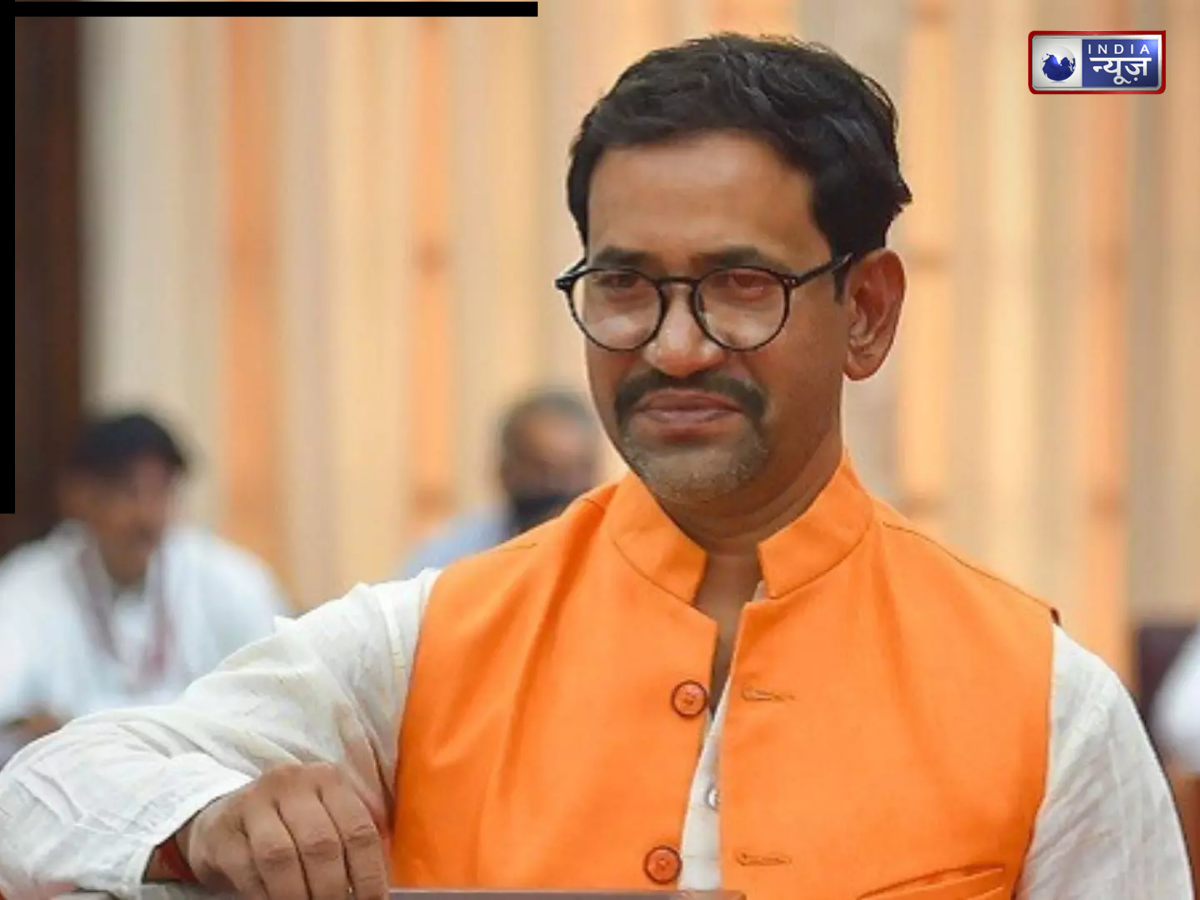 Dinesh Lal Yadav: बिग बॉस में भिड़ंत, पत्रकार से अनबन और एरहोस्टेस को छेड़ा ! निरहुआ के विवादों का पूरा लेखा-जोखा