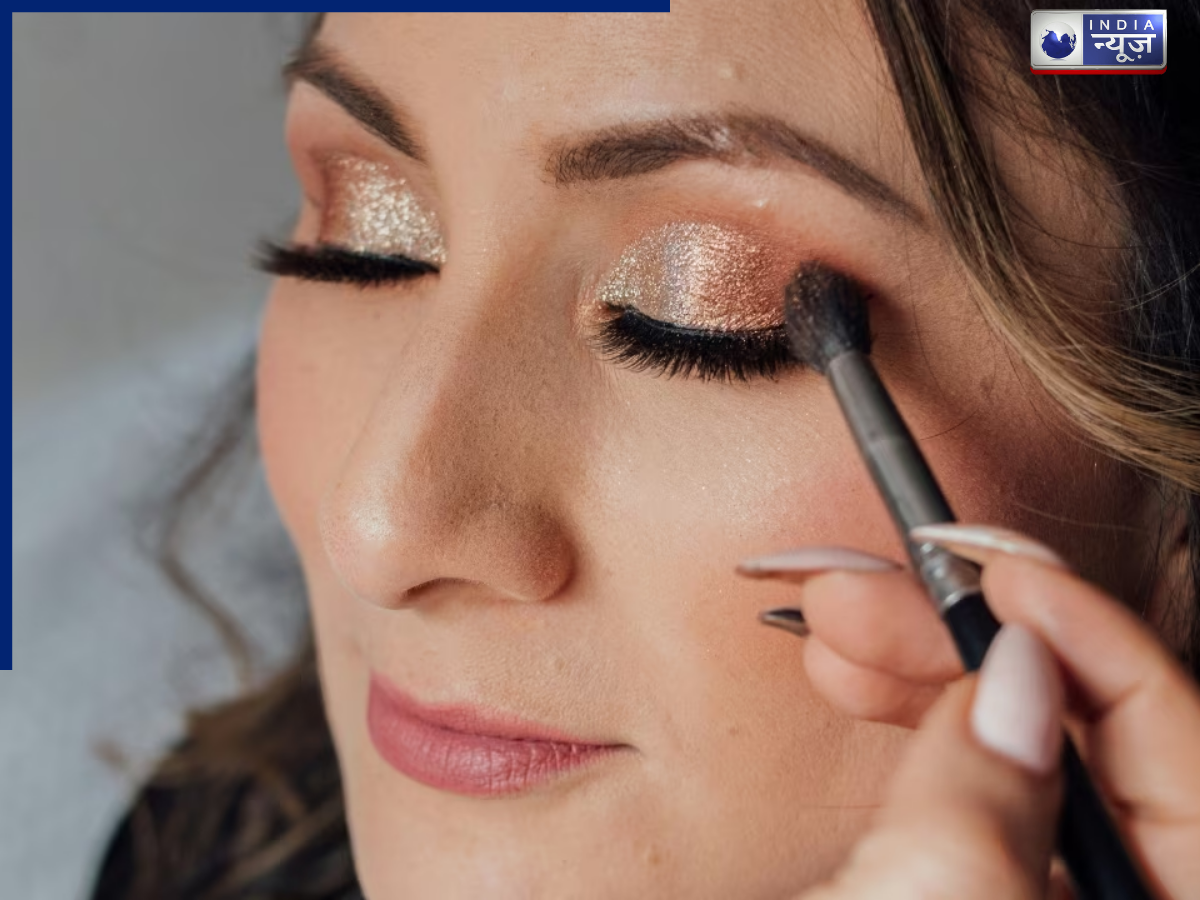 आखिर क्या है ‘डिवोर्स डस्ट’ ट्रेंड, बॉडी ग्लिटर बना ‘सच का हथियार’? जानें कैसे करता है काम?