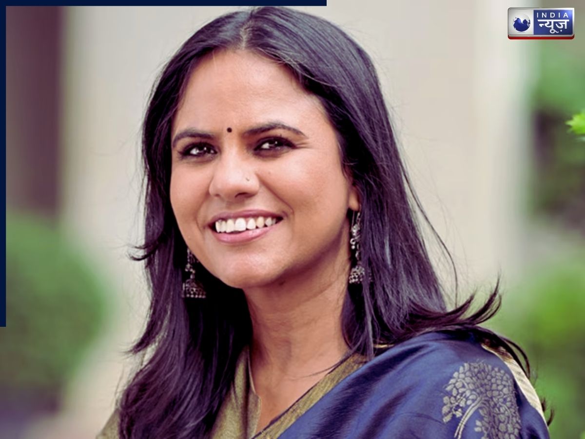 Who is Aparna Purohit - Photo Gallery