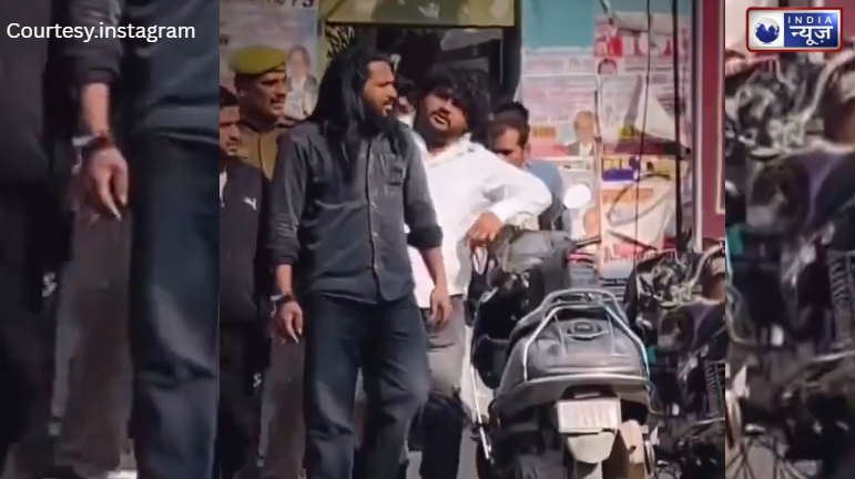 मथुरा में ‘अक्कू पंडित’ का उतर गया भूत, सांसद चंद्रशेखर पर अभद्र टिप्पणी पड़ी भारी, ‘गौ रक्षक’ का चोला ओढ़ पहुंचे जेल!