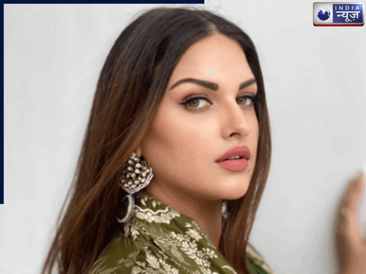 Himanshi Khurana's career - Photo Gallery