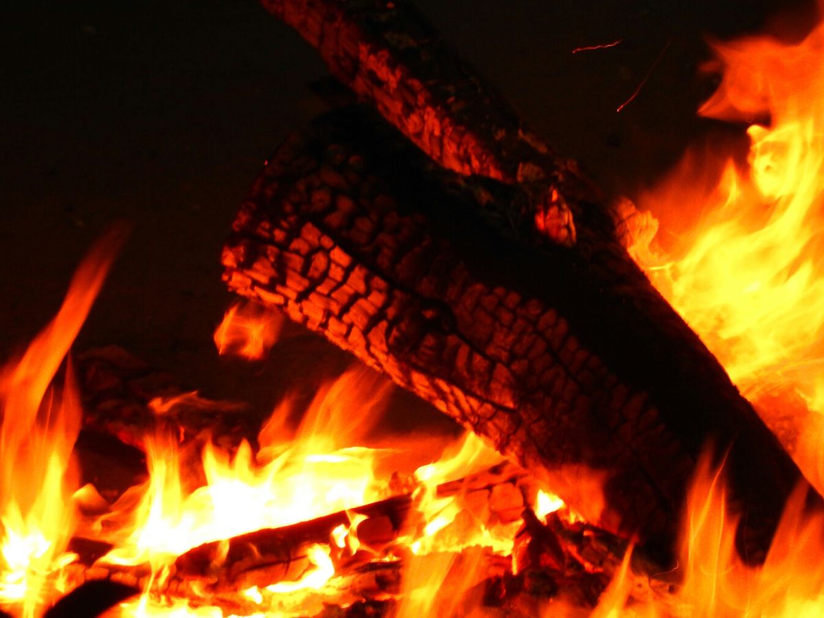 Holika dahan ke upay - Photo Gallery