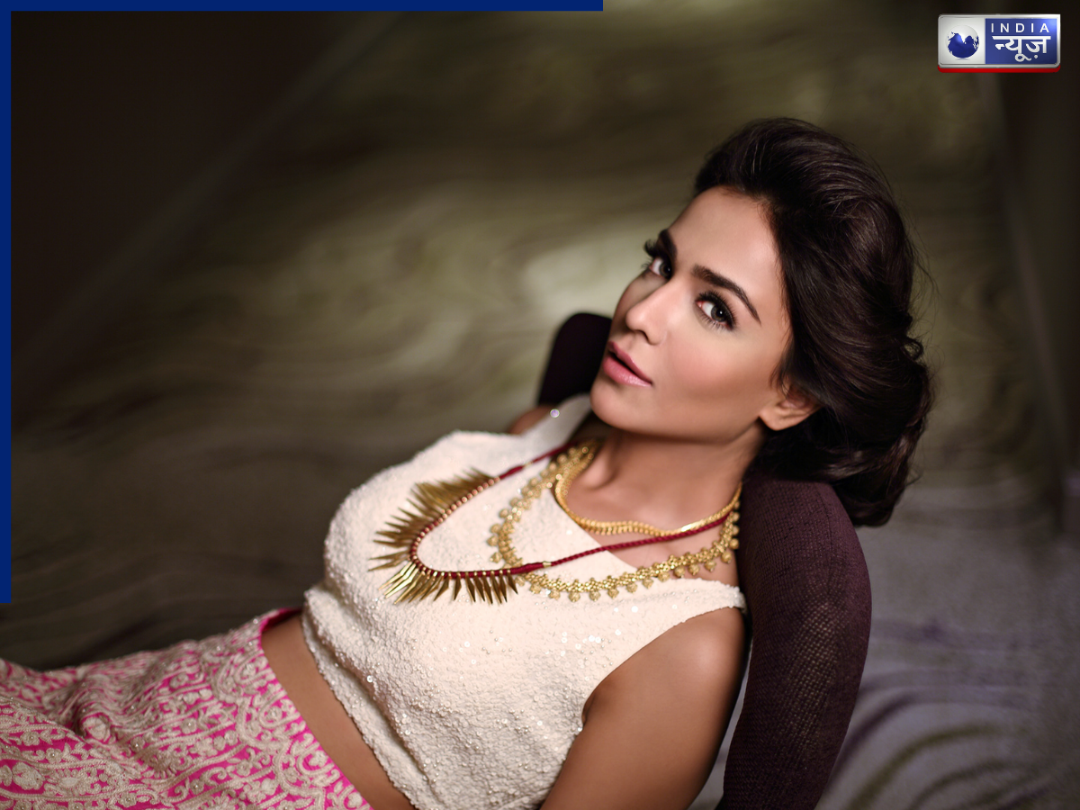 Humaima Malik - Photo Gallery