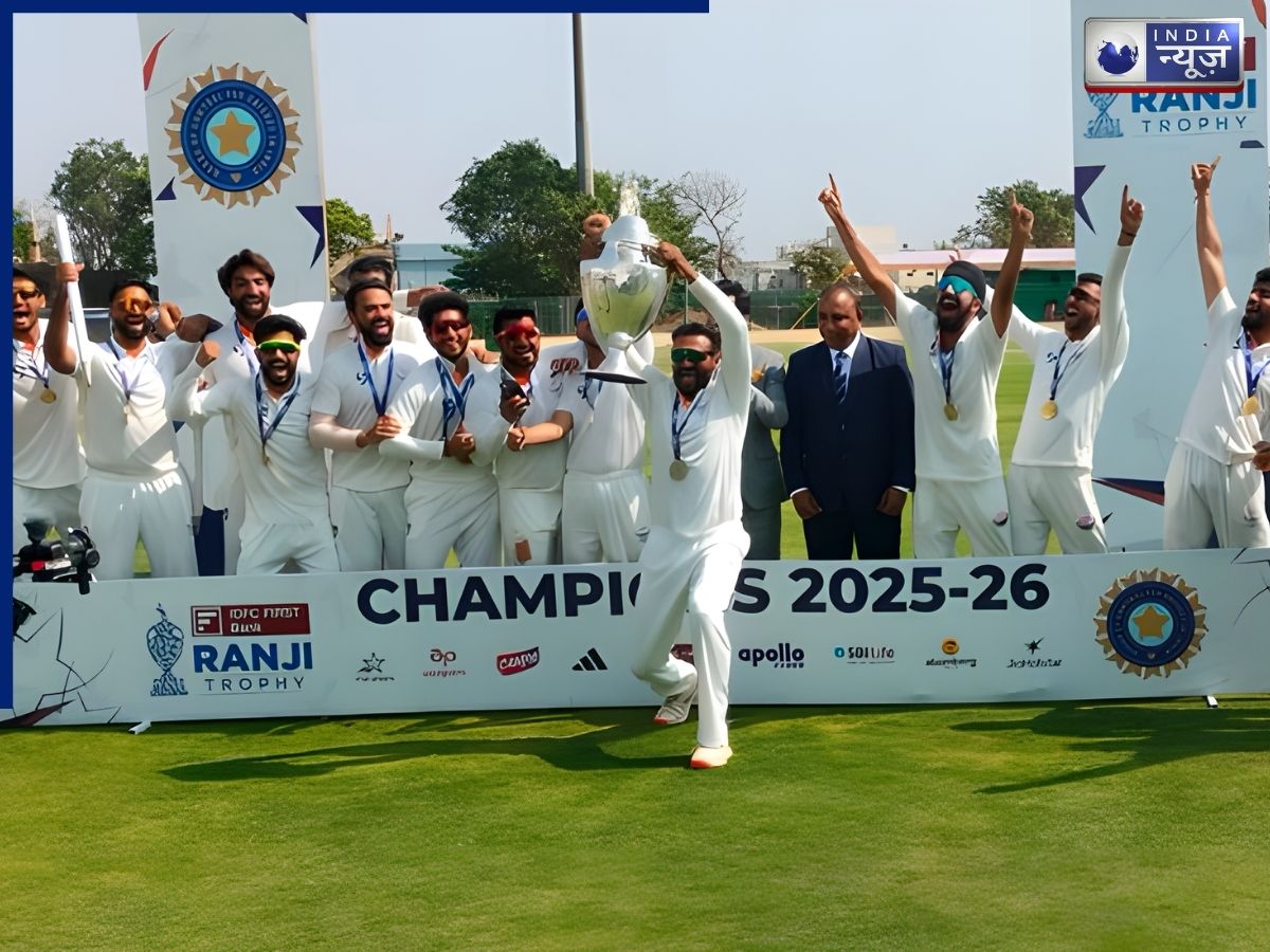 खत्म हुआ दशकों का इंतजार… जम्मू-कश्मीर ने घरेलू क्रिकेट में रचा इतिहास, पहली बार उठाया रणजी ट्रॉफी का खिताब