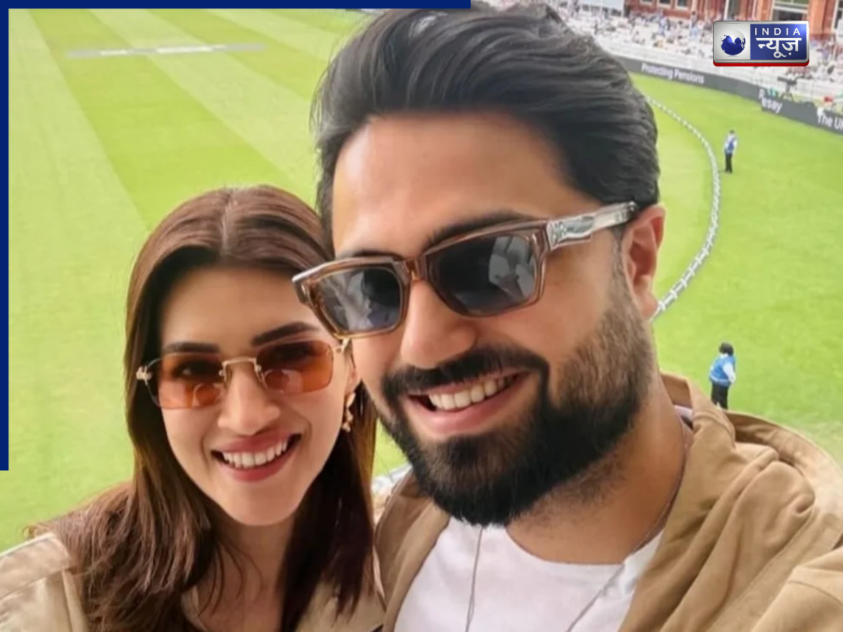 Not Official Relation of Kriti and Kabir - Photo Gallery