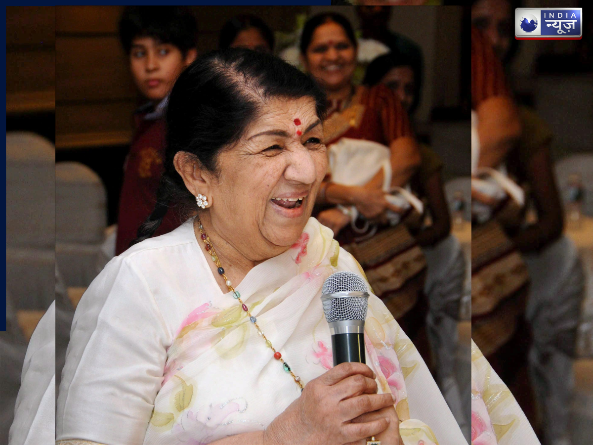 Prime Minister Nehru broke down in tears - Photo Gallery