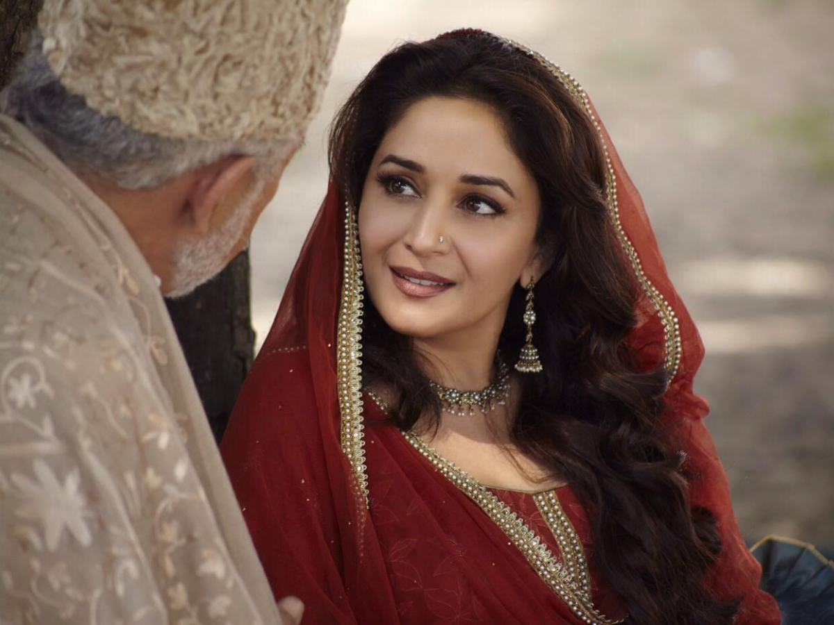 jagave sari raina - Photo Gallery