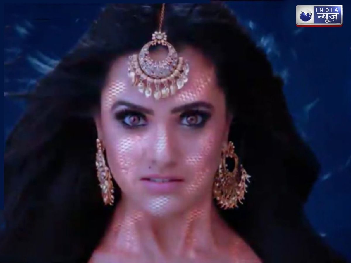 Anita Hassanandani of Naagin 3 - Photo Gallery