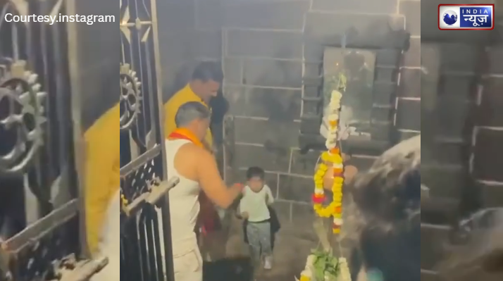 महाशिवरात्रि पर नागेश्वर मंदिर पहुंचे मंत्री Abdul Sattar, क्यों उनके जाते ही छिड़का गया गौमूत्र और हुआ ‘शुद्धिकरण’?