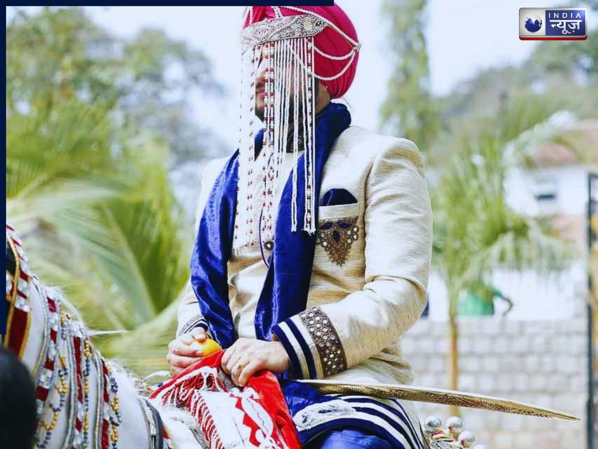 Considered a symbol of wisdom - Photo Gallery