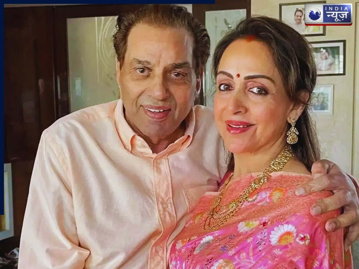 Hema Malini bungalow was looted - Photo Gallery
