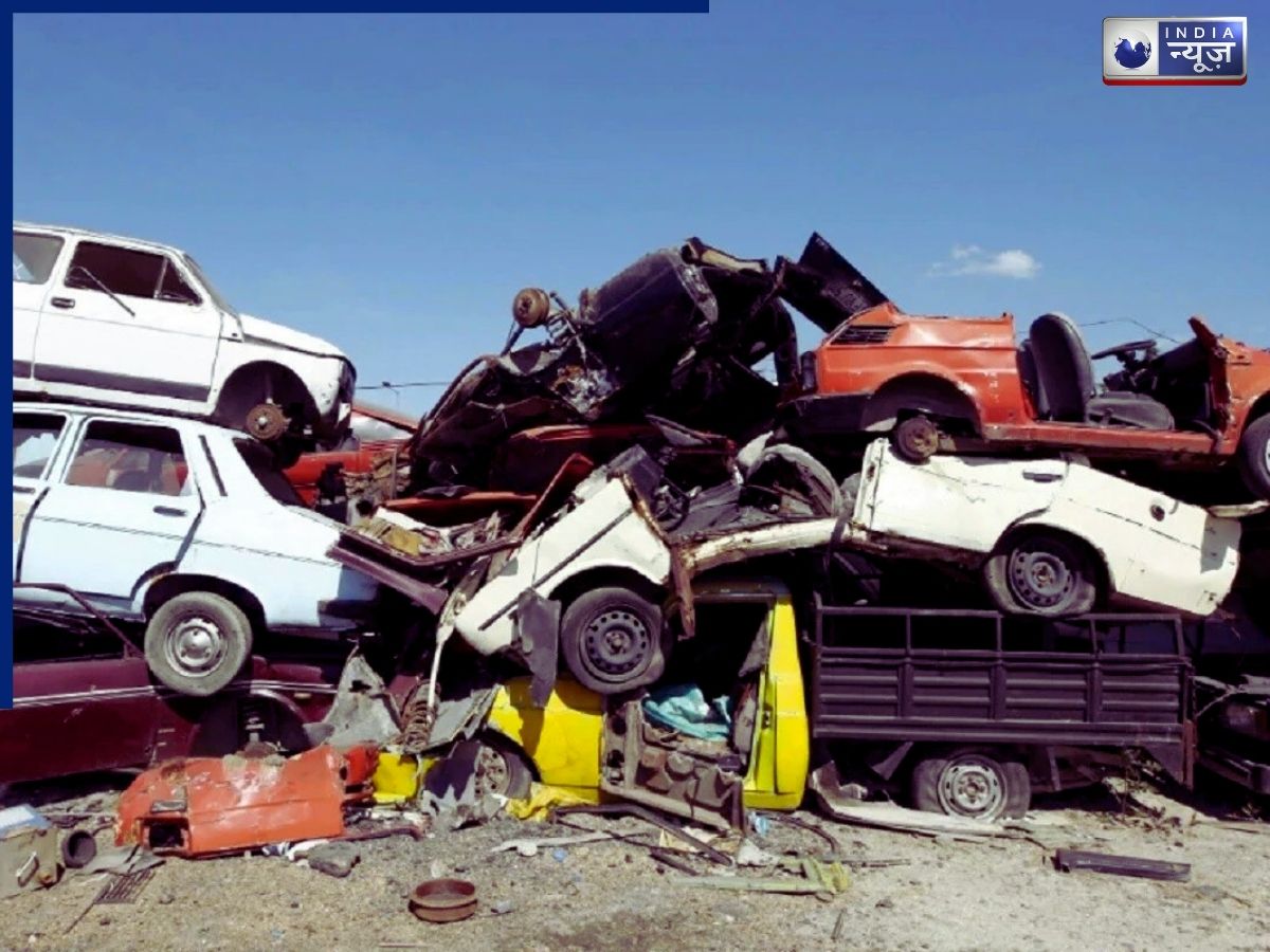 Delhi Vehicle Rule: यदि 10 साल पुरानी है गाड़ी तो दिल्ली NCR वाले हो जाएं सावधान, कबाड़ में जाने से बचाना है तो कर लें ये काम!