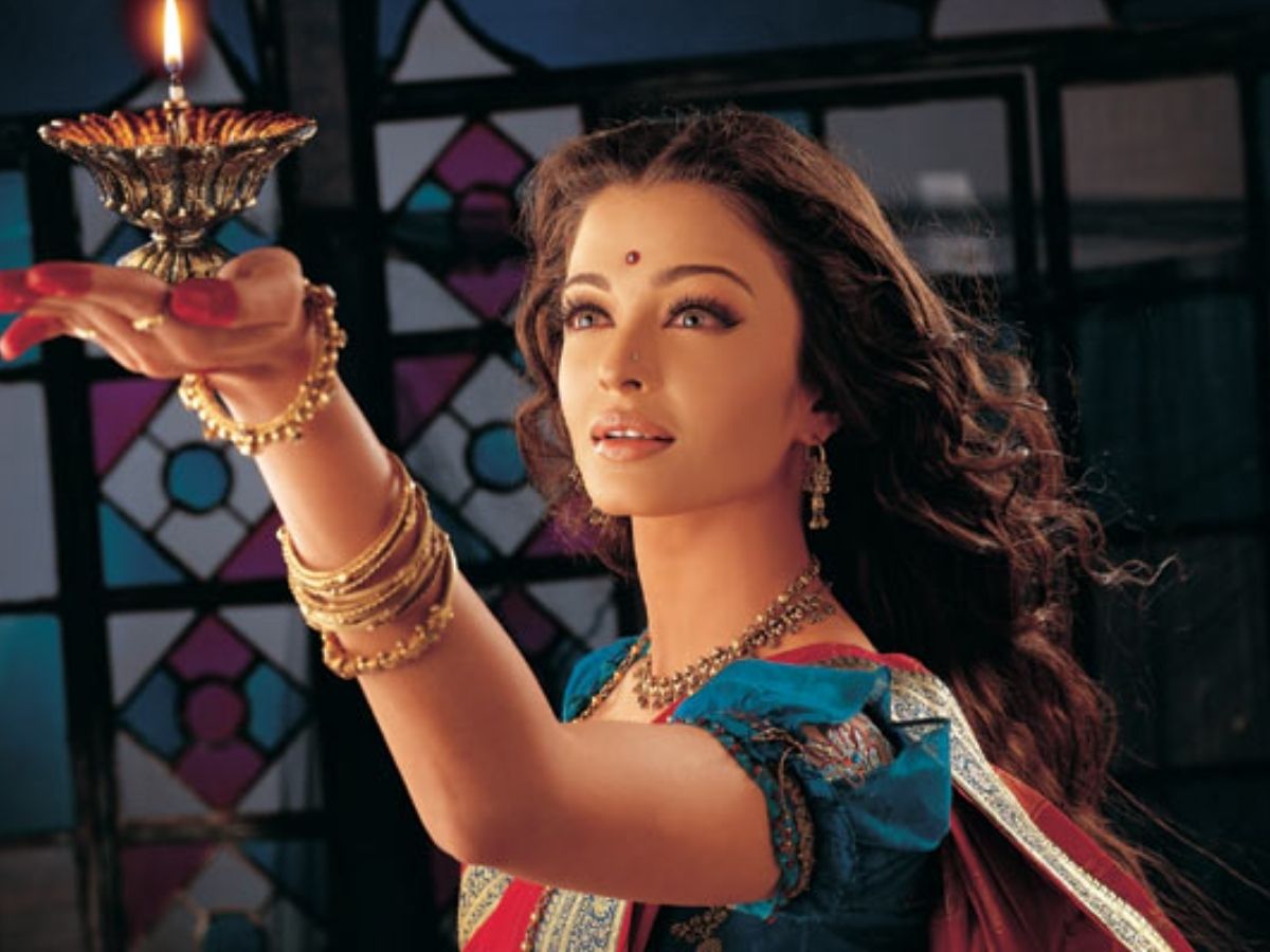 Paro-Aishwarya Rai Bachchan - Photo Gallery