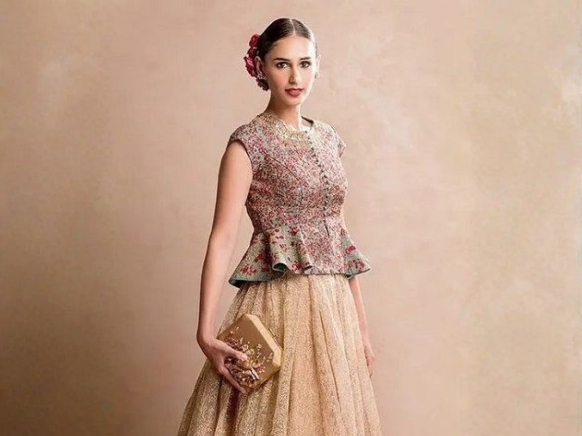 Peplum Blouse Design - Photo Gallery