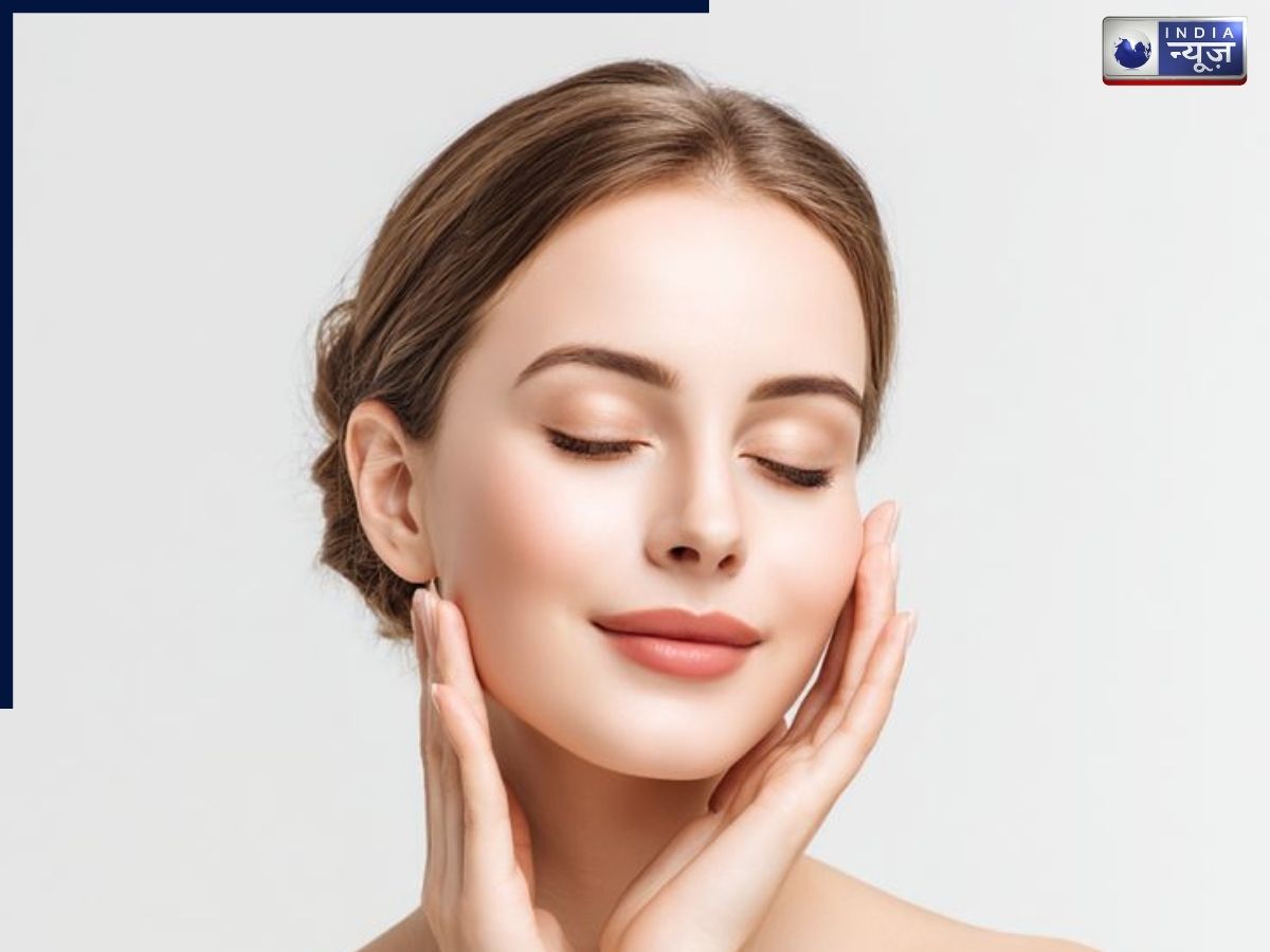 क्या सच में पीरियड ब्लड लगाने से आता है चेहरे पर ग्लो? डॉक्टरों ने बताया खतरनाक सच्चाई जो आपको चौंका देगी