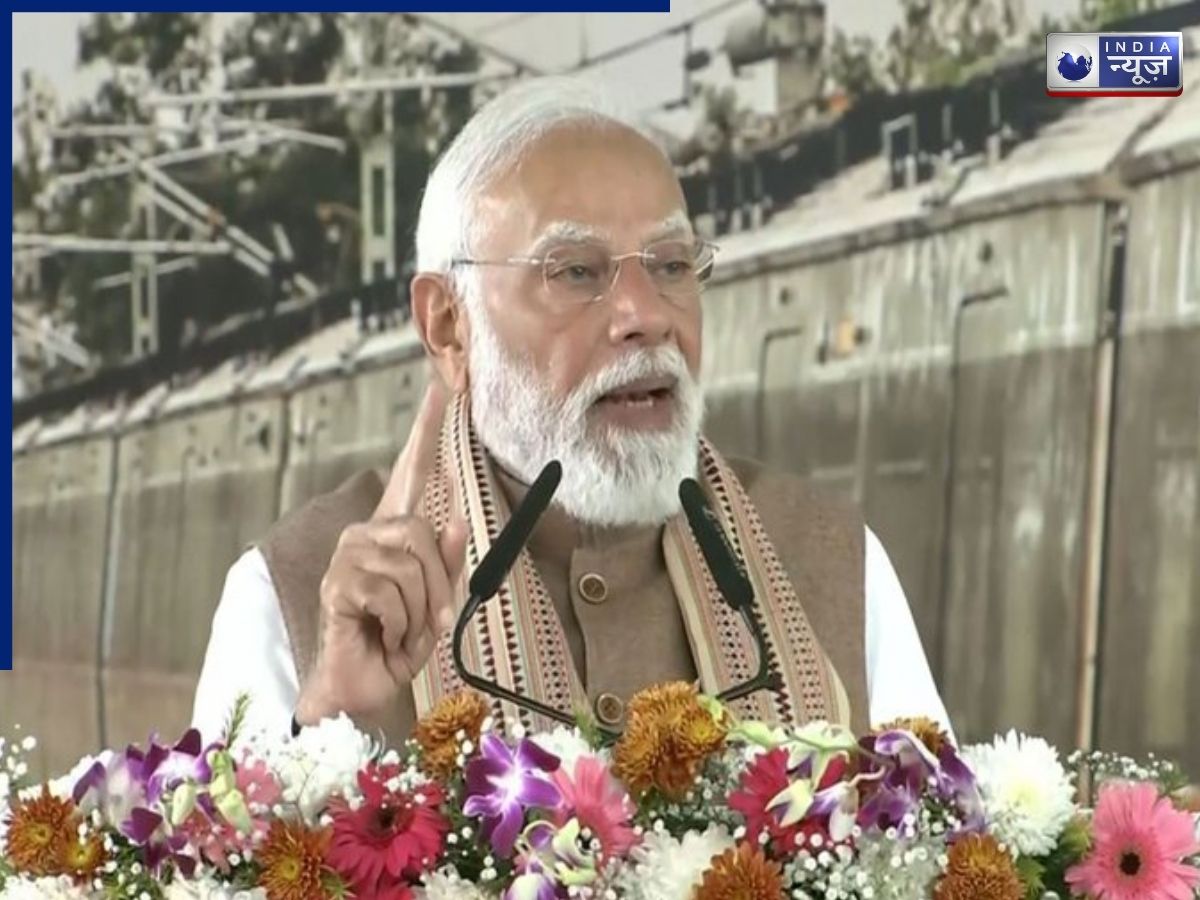 PM Modi Meerut Visit: ‘कांग्रेस अब देश पर बोझ बन चुकी है’! PM मोदी का अब तक का सबसे भीषण प्रहार, हिला डाला पूरा विपक्ष!