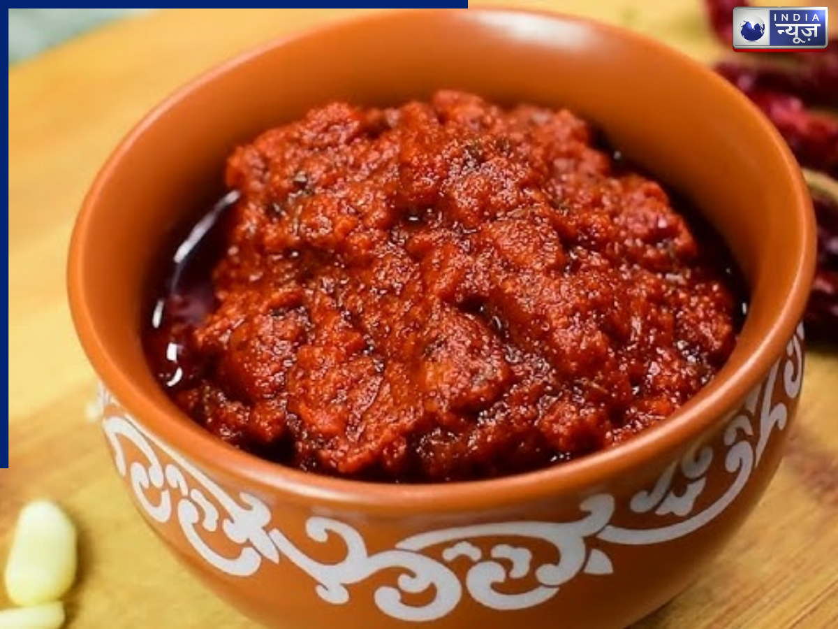 राजस्थानी लहसुन की चटनी: आपकी सिंपल थाली का जायका बढ़ा देगी ये तीखी-चटपटी चटनी, देखें रेसिपी