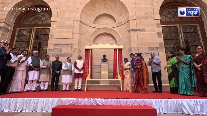 लुटियंस की छुट्टी, ‘राजाजी’ की एंट्री, राष्ट्रपति भवन से हटा अंग्रेजों का आखिरी निशान, अब दिखेगा भारत के सपूत का जलवा!