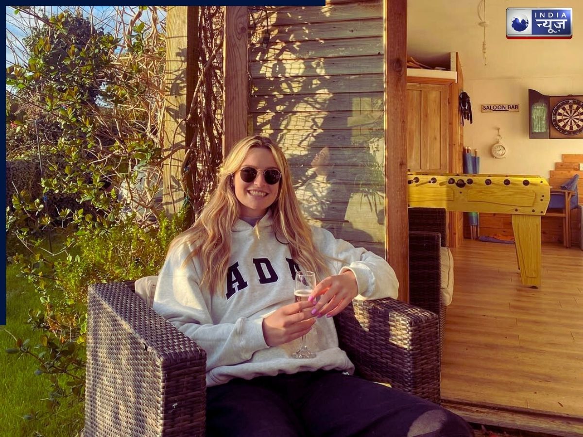 Praise for Bell - Photo Gallery