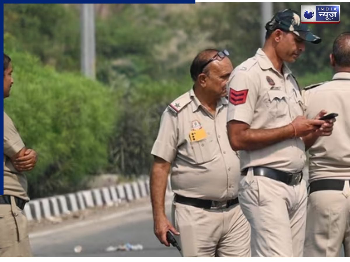 रोड पर गिड़गिड़ाती रही दादी, मासूम ने तोड़ा दम, क्यों दिल्ली की सड़कों पर लोगों को जाने में लगता है डर?
