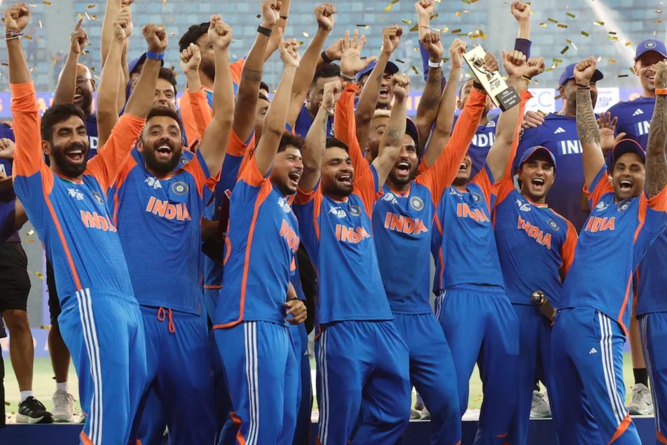 टीम इंडिया को तगड़ा झटका, टी20 वर्ल्ड कप के बीच घर लौटा स्टार बल्लेबाज, टेंशन में सूर्या-गंभीर