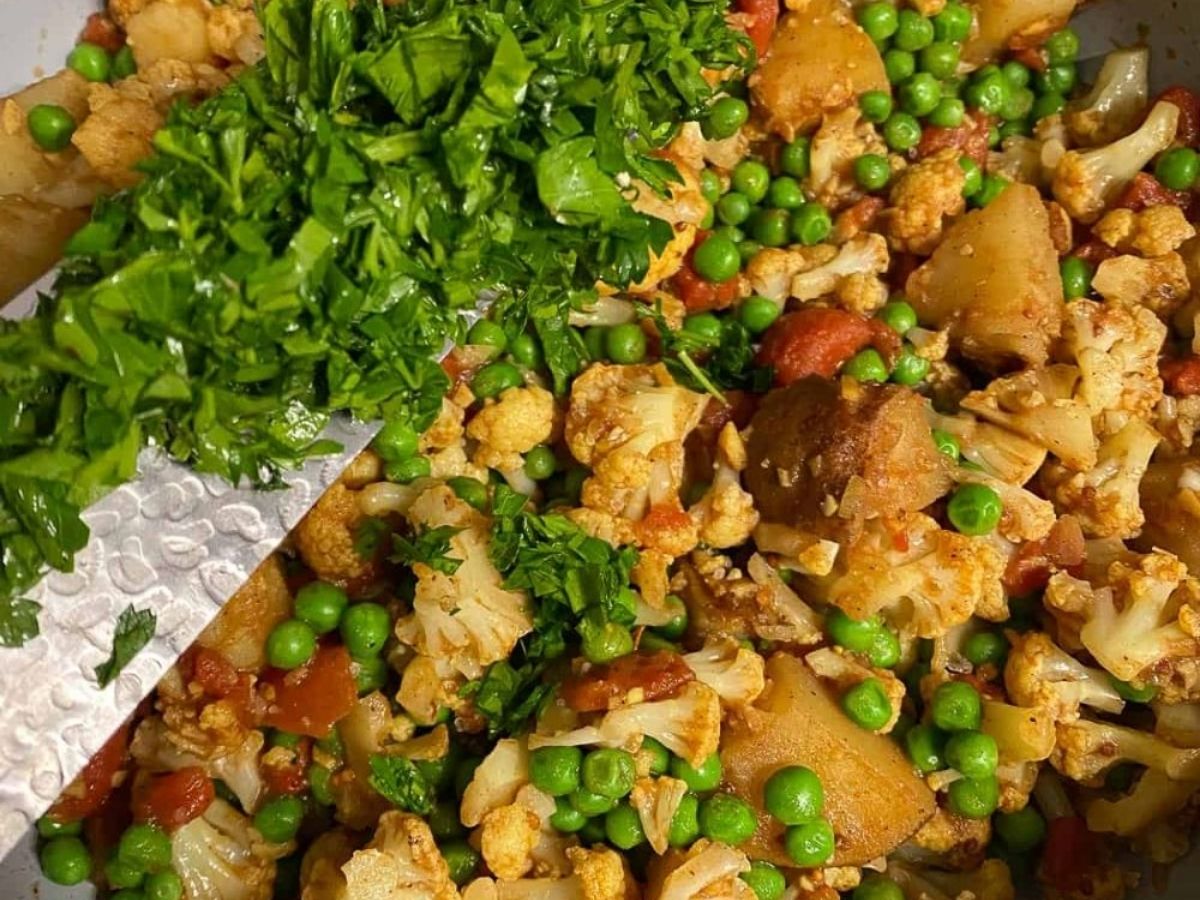 Roasted Cauliflower and Green Pea Curry - Photo Gallery