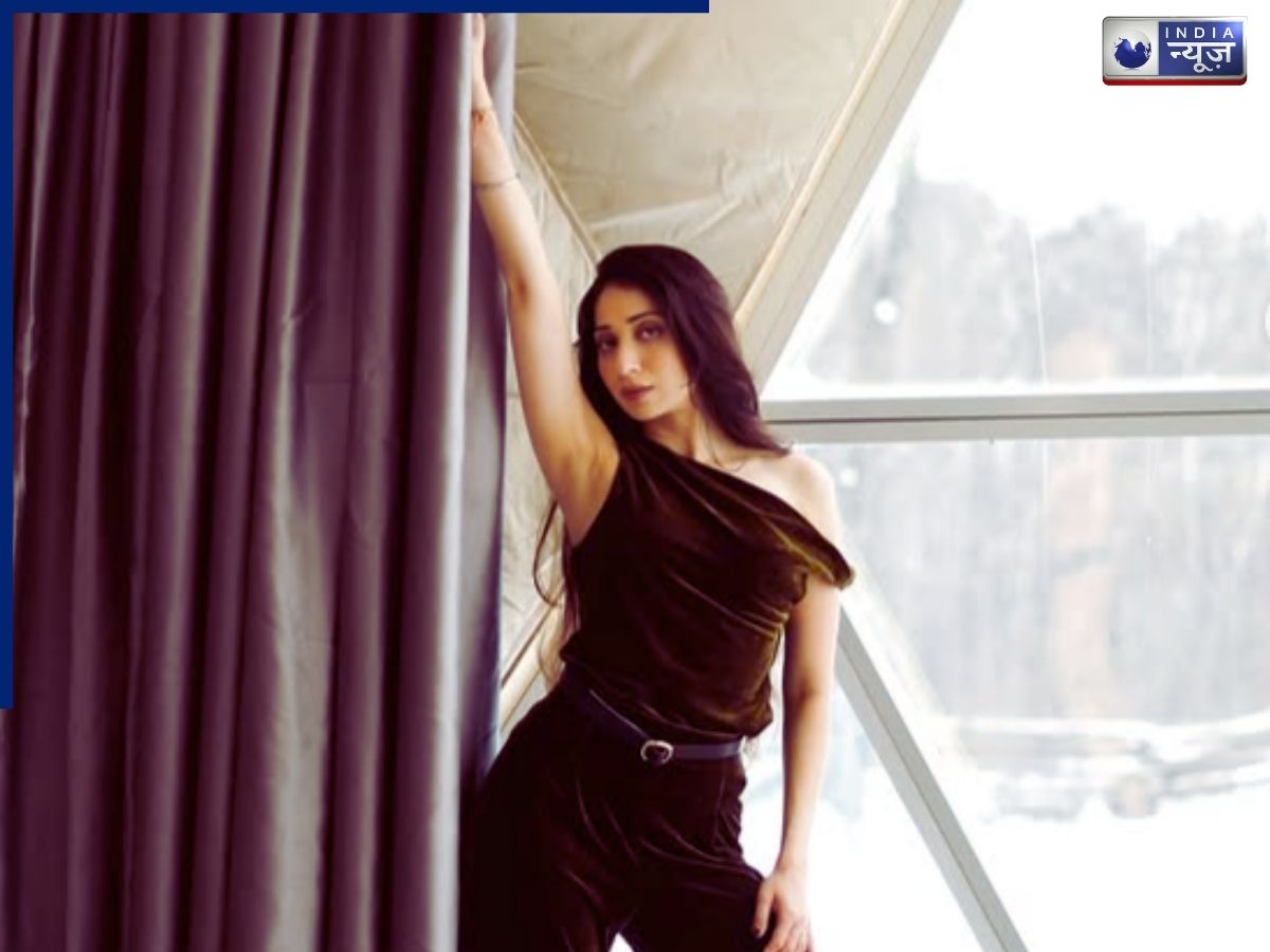 Today is Vrushika Mehta birthday - Photo Gallery
