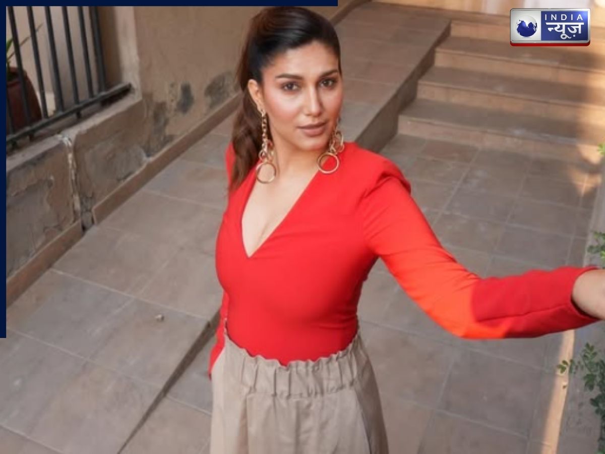 Protest on social media - Photo Gallery