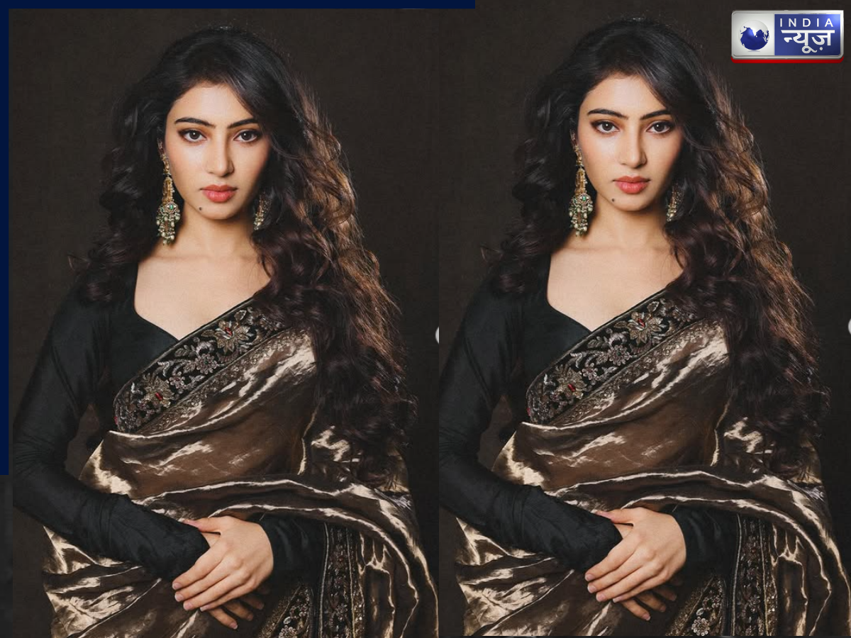 Sara Arjun Confidence Look in Black Saree - Photo Gallery