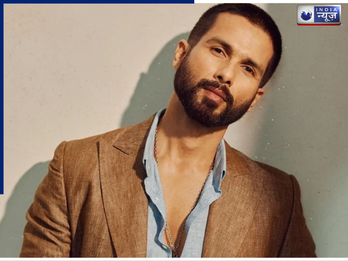 Girls are crazy about look - Photo Gallery