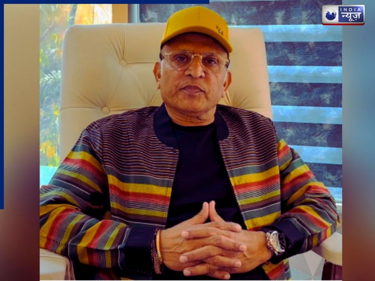 First job as a director - Photo Gallery