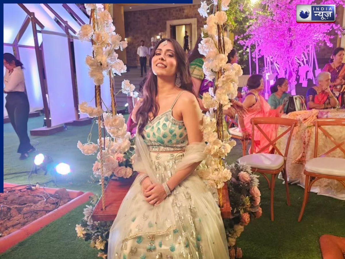 Shivam Dube Wife Anjum Khan - Photo Gallery