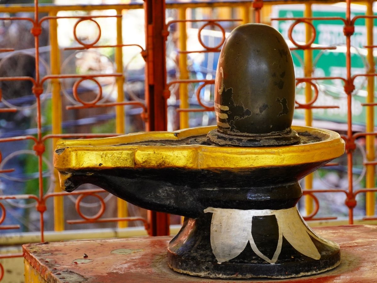 Important rules for the installation of Shivling - Photo Gallery