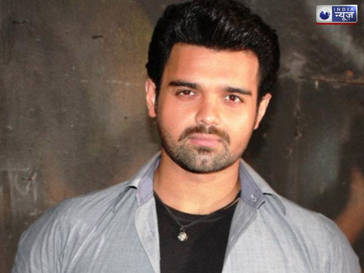 Mimoh Chakraborty - Photo Gallery