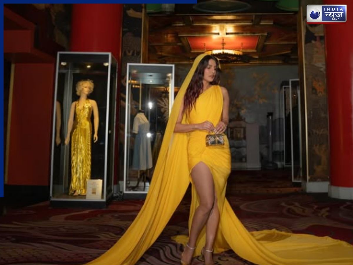 saree with modern twist - Photo Gallery