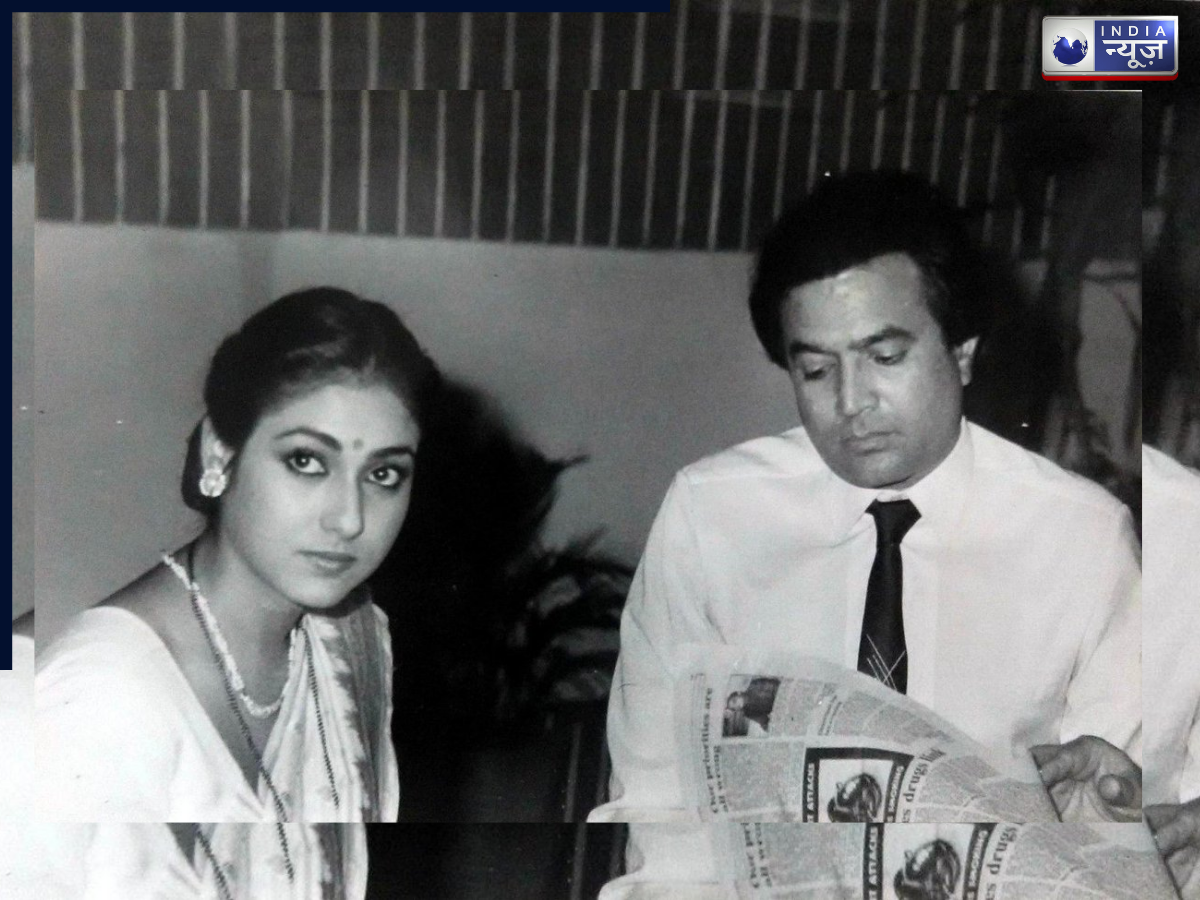 relation with Rajesh Khanna - Photo Gallery