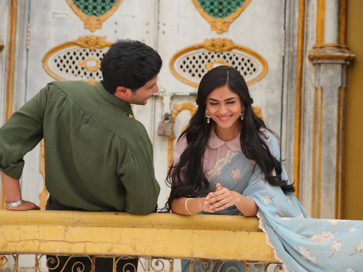 Sita Ramam (2022) - Photo Gallery