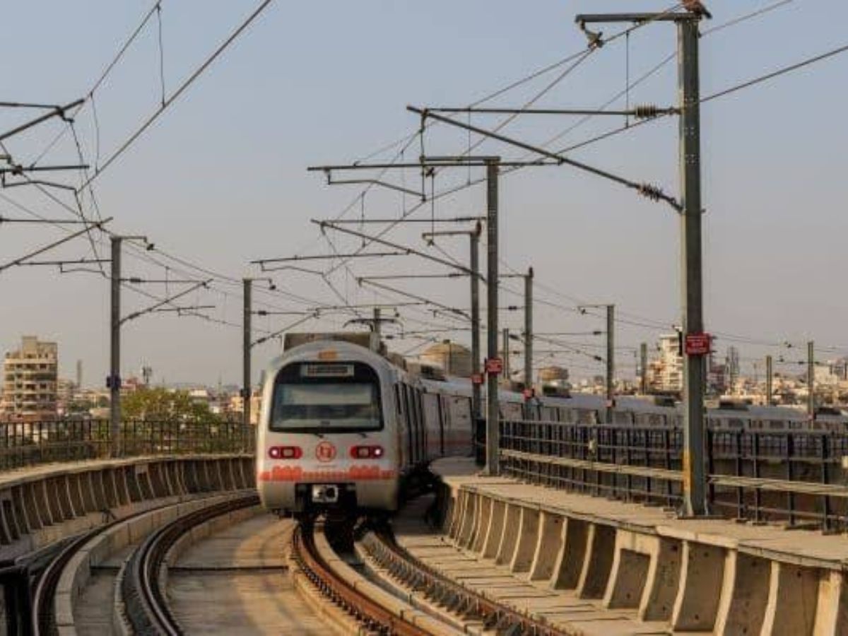 Slide 8 - Photo Gallery