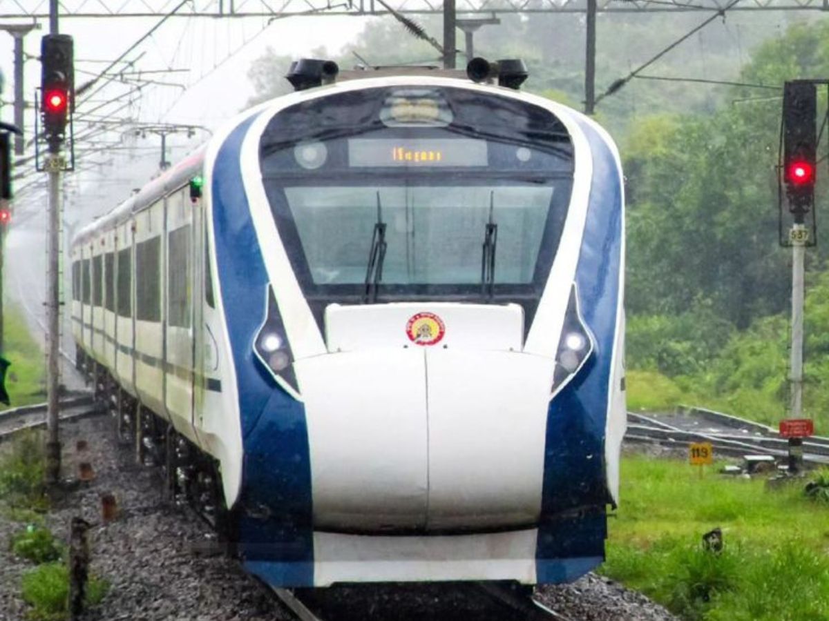 Coach Composition - Photo Gallery