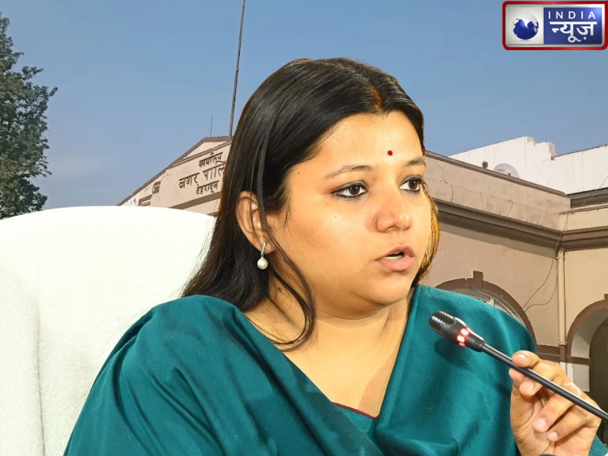 UPSC IAS Story: DU से ग्रेजुएट, पिता चलाते बर्तन की दुकान, बिना कोचिंग बेटी बनीं IAS, अब संभाल रहीं ये पद