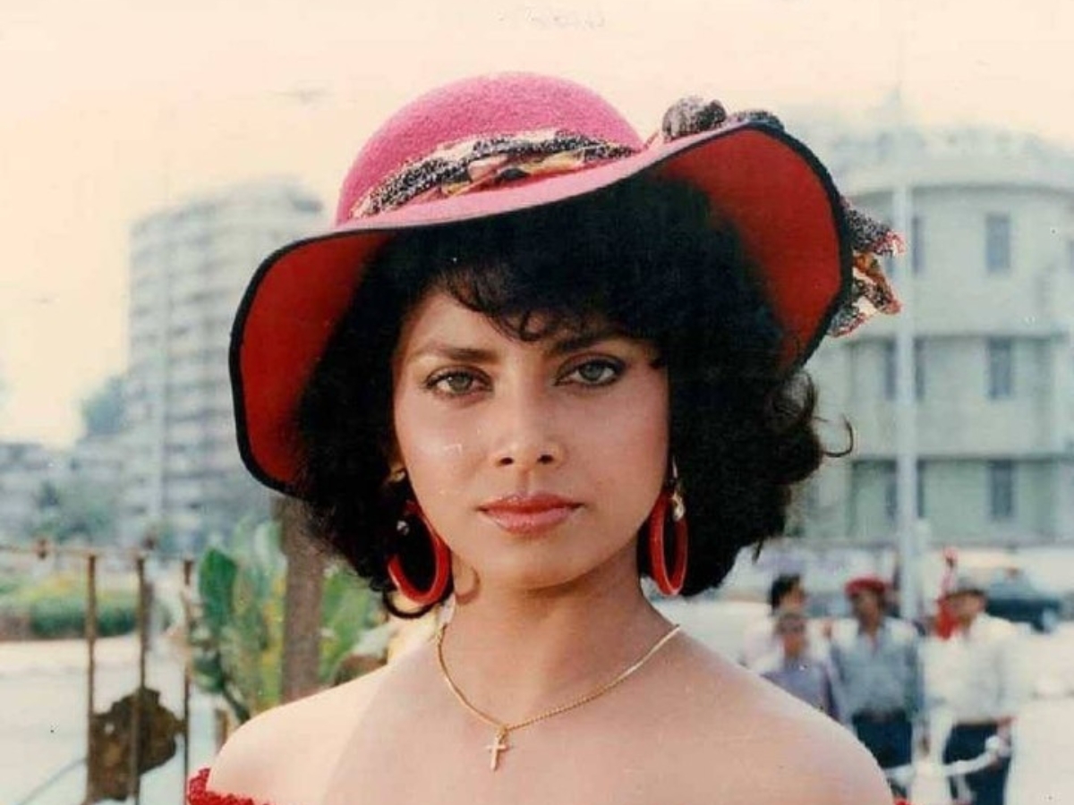 Varsha Usgaonkar family - Photo Gallery