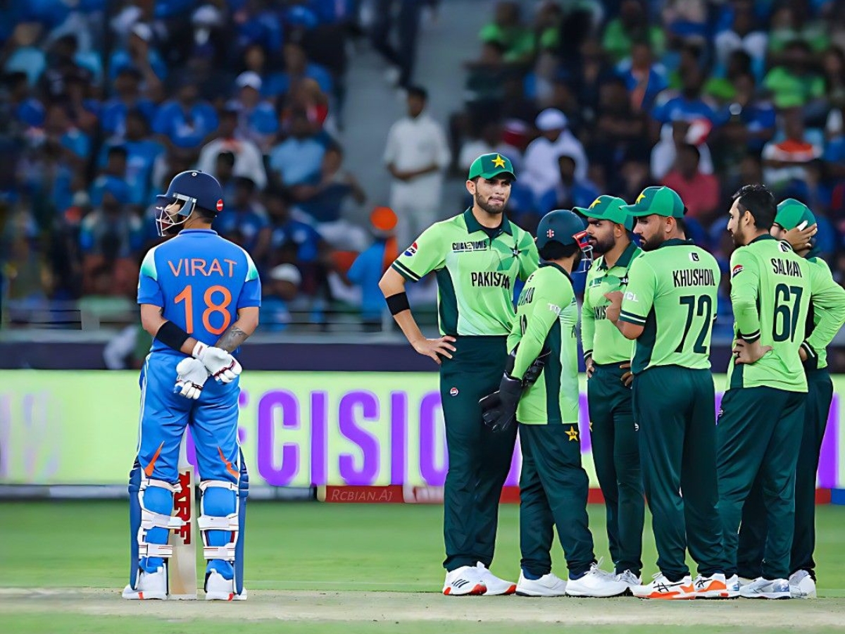 Virat Kohli Runs vs PAK - Photo Gallery