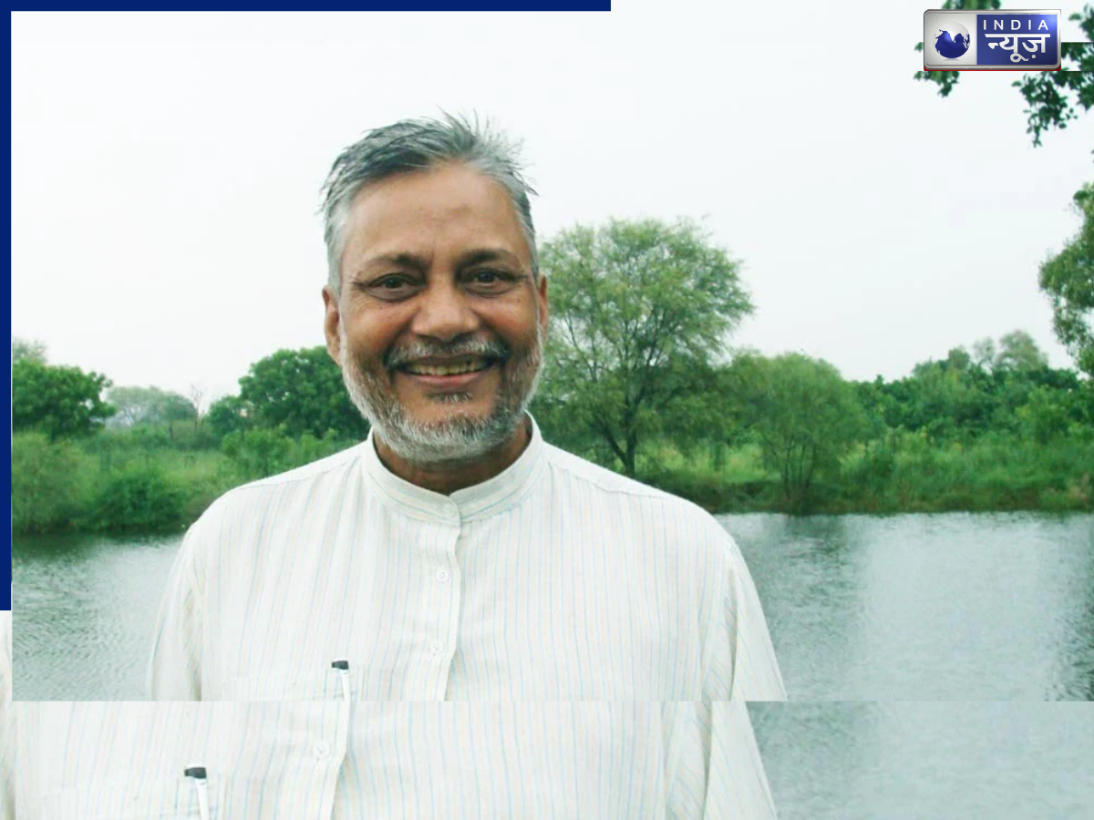 Disturbed by plight of villagers - Photo Gallery