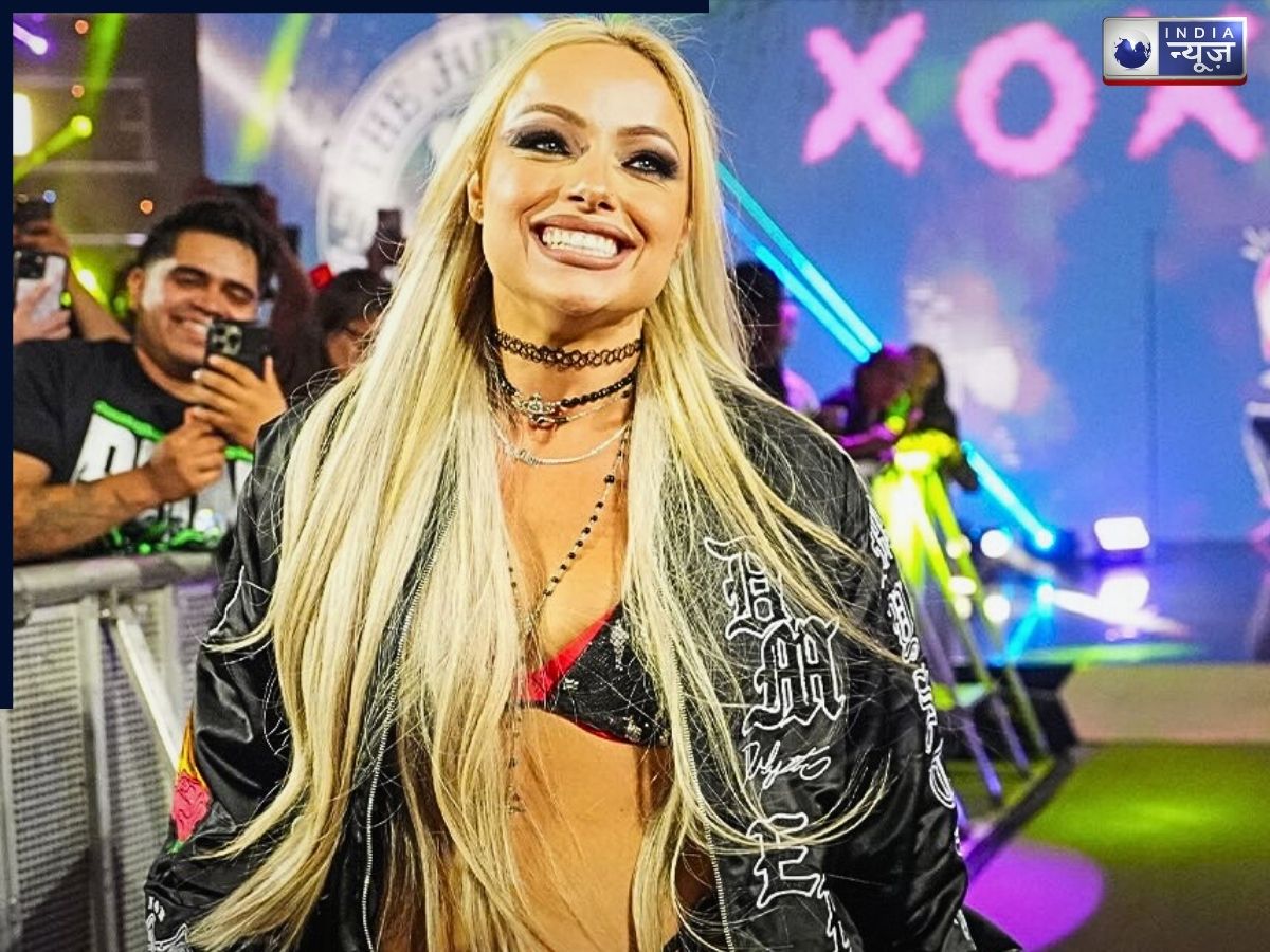 Wrestler Liv Morgan - Photo Gallery