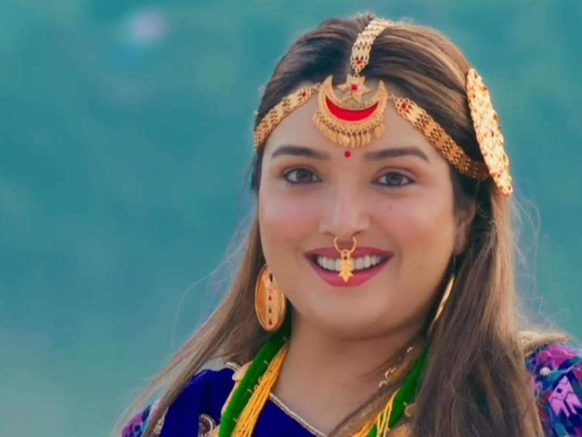 amrapali dubey movies - Photo Gallery