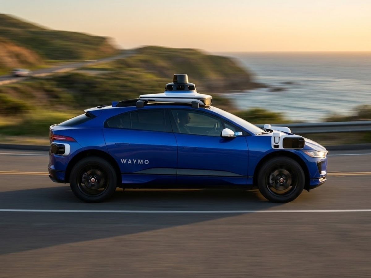 switches on to battery - Photo Gallery