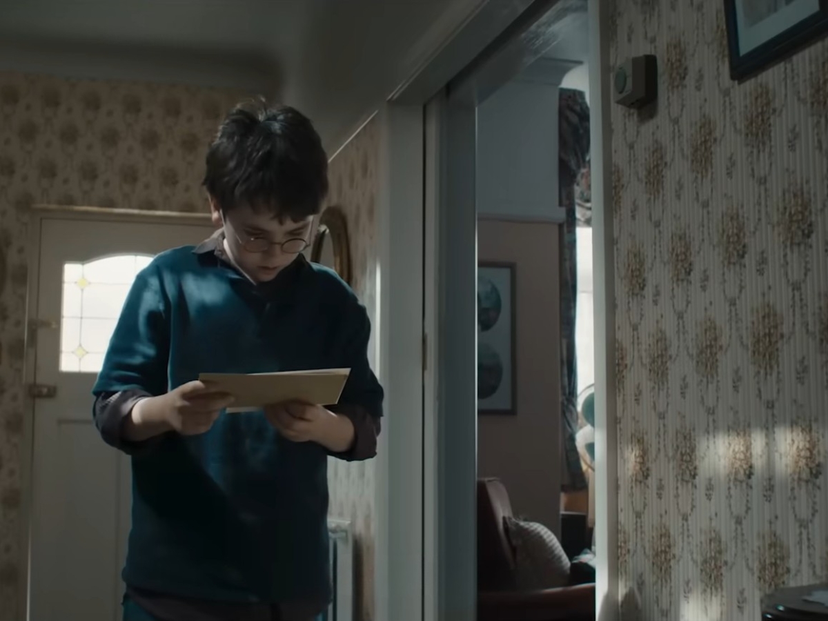 first glimpse of teaser - Photo Gallery