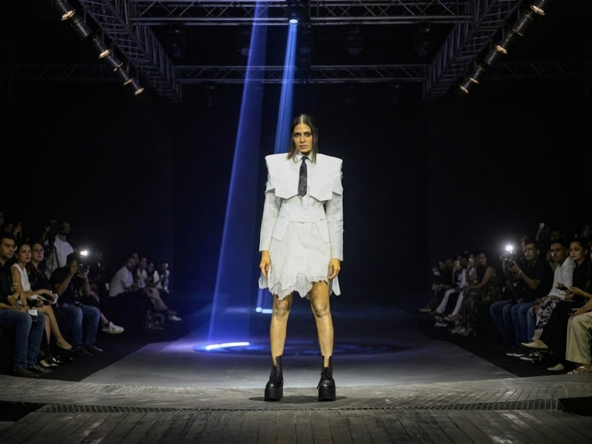 Malavika Mohanan - Photo Gallery